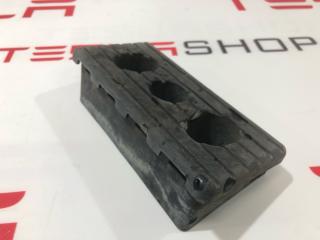 Опора под домкрат (подушка) Tesla Model S 1 поколение 2013, 1009124-00-C