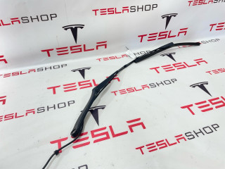 щеткодержатель (поводок стеклоочистителя, дворник) Tesla Model 3 1 поколение 2019, 1076729-00-B, 1076727-00-C, 1621687-00-A