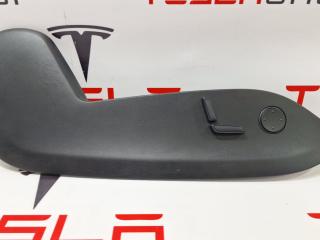 Накладка декоративная сиденья пассажира Tesla Model S 1 поколение [рестайлинг] 2018, 1067689-00-D, 1083458-00-A
