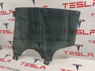 стекло двери задней правой Tesla Model X 1 поколение 2016, 1052716-00-D