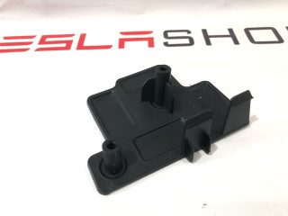 Кронштейн крепления фары противотуманной левой Tesla Model X 1 поколение [рестайлинг] (2021 - 2025), 1588186-01-A, 1588188-02-A