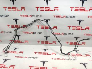 Тормозные трубки передней магистрали Tesla Model X 1 поколение 2016, 1044712-00-D