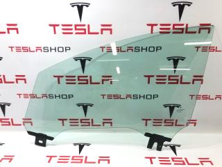 стекло двери передней левой Tesla Model X 1 поколение 2018, 1028822-00-J