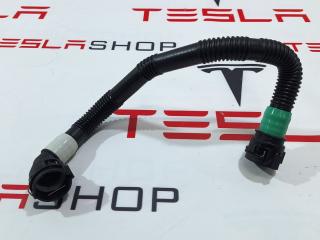 Шланги охлаждающей жидкости Tesla Model S 1 поколение [2-й рестайлинг] (2021 - 2025), 1585709-00-C