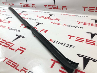 Молдинг накладки порога Tesla Model S 1 поколение [2-й рестайлинг] 2022, 1012215-00-G