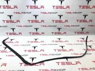 Уплотнитель порога Tesla Model S 1 поколение [2-й рестайлинг] (2021 - 2025), 6009588-00-D