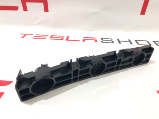 Кронштейн крепления накладки порога рокерной панели Tesla Model S 1 поколение [2-й рестайлинг] (2021 - 2025), 1567145-00-A