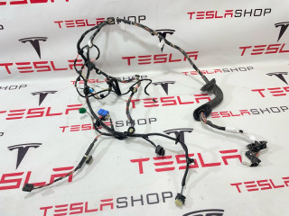 Электропроводка двери Tesla Model 3 1 поколение 2022, 3067963-00-C