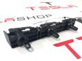 Кронштейн крепления накладки порога рокерной панели Tesla Model S 1 поколение [2-й рестайлинг] (2021 - 2025), 1567144-00-A - фото №4