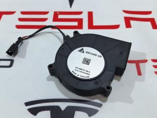 вентиляция сиденья (кулер) Tesla Model S 1 поколение [2-й рестайлинг] (2021 - 2025), 1571079-00-B, 1571079-00-C, 1589101-00-C