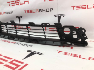 заглушка (решетка) в бампер Tesla Model X 1 поколение [рестайлинг] 2022, 1588197-00-C