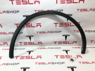 накладка колесной арки передний правый Tesla Model Y 1 поколение 2021, 1494186-00-B, 1494162-00-B