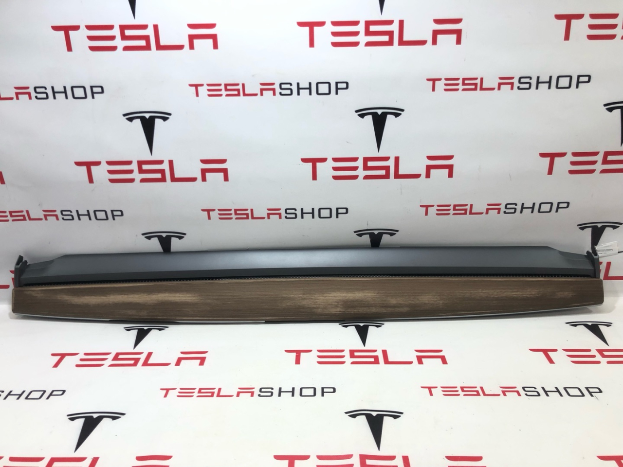 Декоративная накладка центральной панели 3, Y Tesla Model Y 1 поколение 2021, 1091225-00-F, 1619569-00-A - фото №1