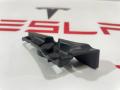 Кронштейн крепления панели щеток стеклоочистителя Tesla Model 3 1 поколение 2019, 1118934-00-C - фото №2