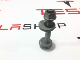 болт развальный Tesla Model 3 1 поколение 2022, 1044406-25-C
