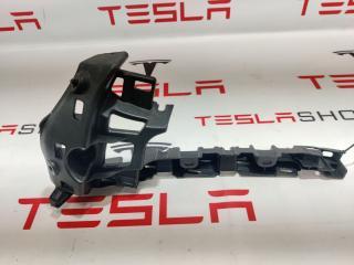 Кронштейн накладки, стойки В Tesla Model X 1 поколение 2016, 1056081-00-E, 1051824-00-C