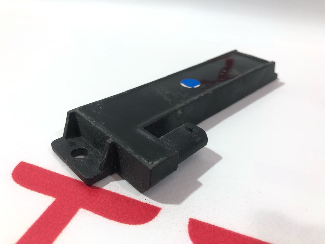 Антенна системы комфортного доступа Tesla Model X 1 поколение 2018, 1043129-00-B, X-12069-008R1-F - фото №1