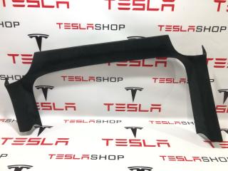 Накладка подъемной задней двери Tesla Model X 1 поколение [рестайлинг] 2022, 1659729-90-B