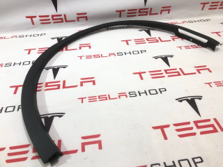 накладка колесной арки передний правый Tesla Model Y 1 поколение 2021, 1494186-00-B, 1494162-00-B