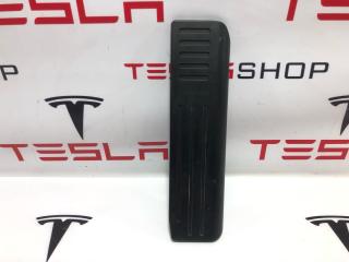 Панель для отдыха ноги водителя Tesla Model S 1 поколение 2013, 6005968-00-C