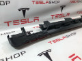 Накладка порога рокерной панели Tesla Model S 1 поколение [2-й рестайлинг] (2021 - 2025), 1567138-00-B, 1680268-00-A - фото №4