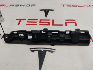 Кронштейн накладки, проема подъемной задней двери Tesla Model X 1 поколение 2016, 1059182-00-B, 1059183-00-B