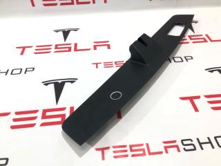 накладка двери (крышки) багажника Tesla Model X 1 поколение 2018, 1042629-00-C, 1037897-00-E, 1037898-00-D