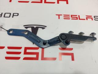 Петля амортизаторов подъемной задней двери Tesla Model X 1 поколение 2016, 1056534-00-C, 1037934-00-L, 1072794-00-A