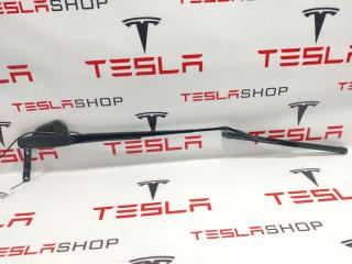 щеткодержатель (поводок стеклоочистителя, дворник) Tesla Model X 1 поколение 2016, 1046670-00-B