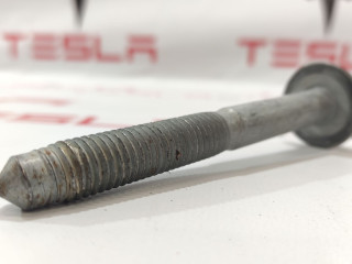 Болт подрамника Tesla Model 3 1 поколение 2022, 1461657-00-A