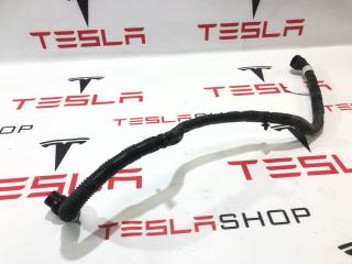 Шланги охлаждающей жидкости Tesla Model S 1 поколение [2-й рестайлинг] (2021 - 2025), 1606382-00-C