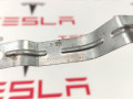 кронштейн крепления подкрылка переднего левого Tesla Model 3 1 поколение 2022, 1104540-00-B - фото №3