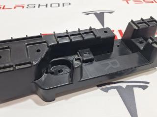 Кронштейн напольный 2-го ряда сидений Tesla Model X 1 поколение [рестайлинг] 2022, 1632502-00-A