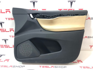 обшивка двери передняя правая Tesla Model X 1 поколение 2018, 1055483-03-J