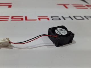 вентилятор радиатора Tesla Model 3 1 поколение 2013, 1077371-00-L, AD0414UB-C70GP