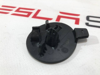 заглушка переднего бампера под крюк Tesla Model 3 1 поколение (2017 - 2025), 1084173-00-E, 1460701-00-B, 1519965-00-A