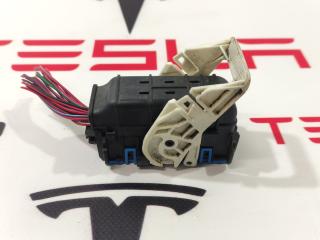 разъем (фишка) проводки Tesla Model S 1 поколение 2015, 1009096-00-G, 796288-1