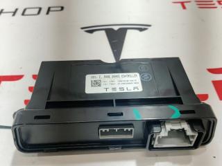 Блок контроля стояночного тормоза Tesla Model X 1 поколение 2016, 1007618-00-E