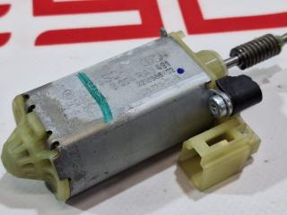 Электродвигатель регулировки угла наклона спинки водит./пассаж. Tesla Model S 1 поколение [2-й рестайлинг] (2021 - 2025), 1079773-00-B