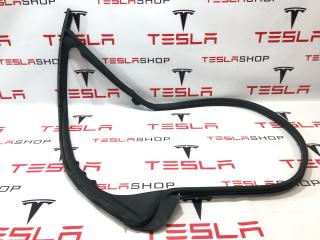 Уплотнитель проема дверного Tesla Model S 1 поколение [2-й рестайлинг] (2021 - 2025), 1606732-00-D