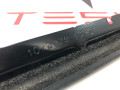 Уплотнитель стекла Tesla Model X 1 поколение 2018, 1073246-S0-B, 1073246-90-B, 1072079-90-D - фото №4