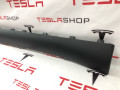 Накладка порога рокерной панели Tesla Model Y 1 поколение 2020, 1497740-00-C, 1493631-90-B - фото №2