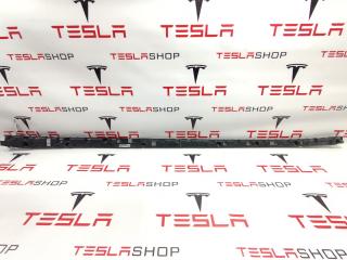 Кронштейн крепления порога Tesla Model X 1 поколение 2016, 1046691-00-B