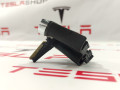 Знак "Т" переднего бампера (эмблема) Tesla Model S 1 поколение [рестайлинг] (2016 - 2021), 1053686-00-F - фото №6