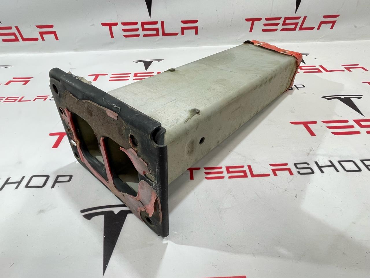 лонжерон правый Tesla Model X 1 поколение 2019, 1045613-00-G - фото №1