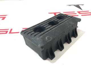 Опора под домкрат (подушка) Tesla Model S 1 поколение [2-й рестайлинг] (2021 - 2025), 1608223-00-A