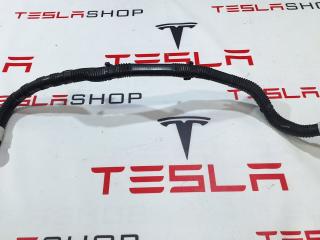 Шланги охлаждающей жидкости Tesla Model S 1 поколение [2-й рестайлинг] (2021 - 2025), 1588905-00-D