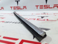 молдинг двери передней правой Tesla Model S 1 поколение [рестайлинг] 2016, 1038393-00-A, 1095786-00-C - фото №4