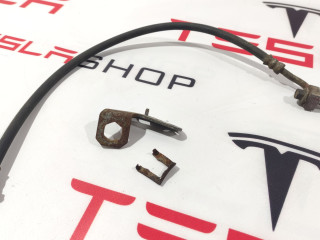 шланг тормозной заднего Tesla Model X 1 поколение 2019, 1088735-00-C, 1027732-00-D