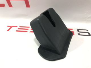 накладка внутренняя на заднюю панель кузова Tesla Model 3 1 поколение 2022, 1500604-00-B, 1584544-00-C